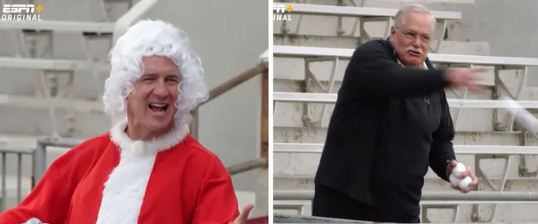Peyton Manning Dresses Up As Santa Gets Pelted W Snowballs From Ricky Watters